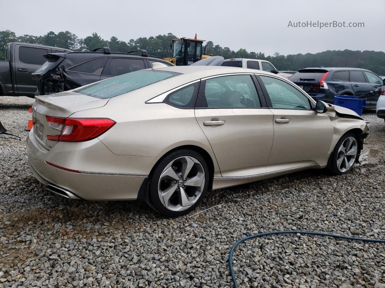 2018 Honda Accord Touring Tan vin: 1HGCV2F90JA050801