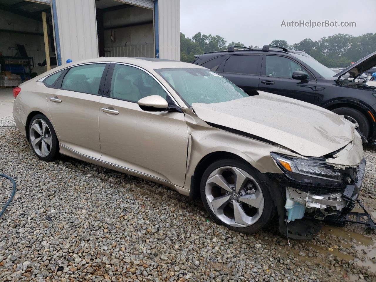 2018 Honda Accord Touring Tan vin: 1HGCV2F90JA050801