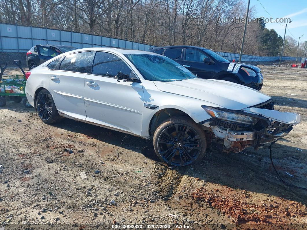 2018 Honda Accord Touring 2.0t White vin: 1HGCV2F92JA022563