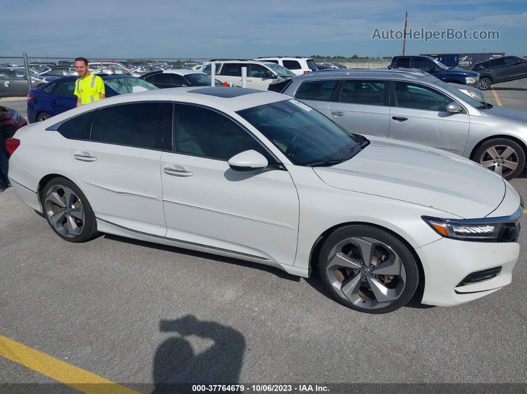 2019 Honda Accord Touring 2.0t White vin: 1HGCV2F94KA017592