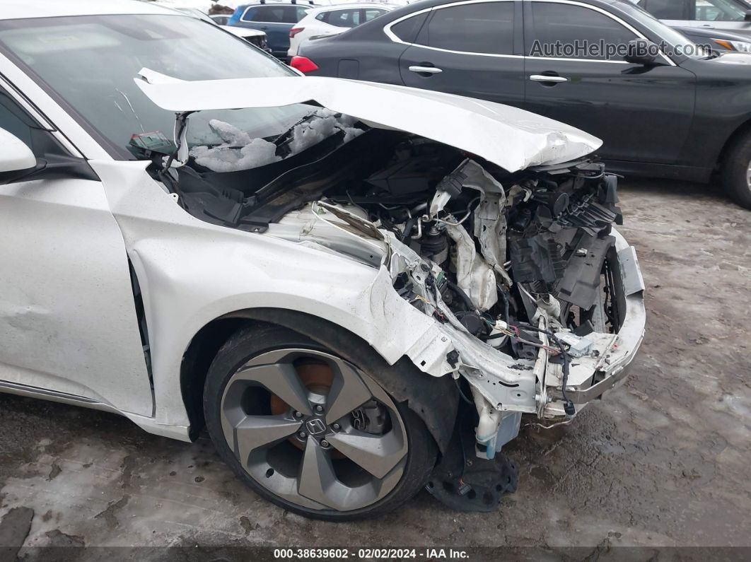 2018 Honda Accord Touring 2.0t White vin: 1HGCV2F97JA050472