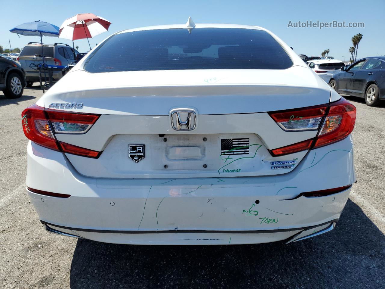 2018 Honda Accord Touring Hybrid White vin: 1HGCV3F91JA016257