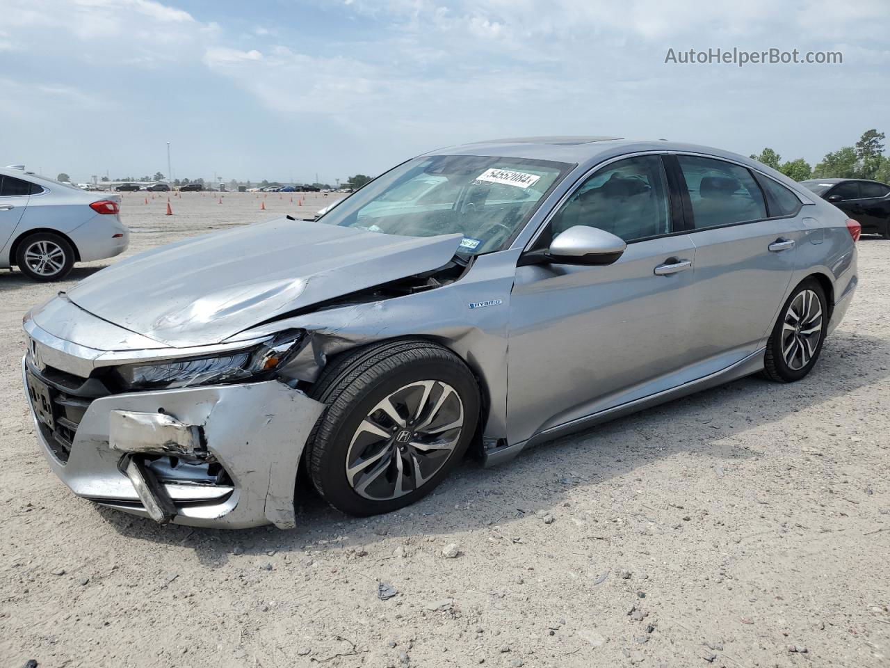 2018 Honda Accord Touring Hybrid Silver vin: 1HGCV3F95JA005388