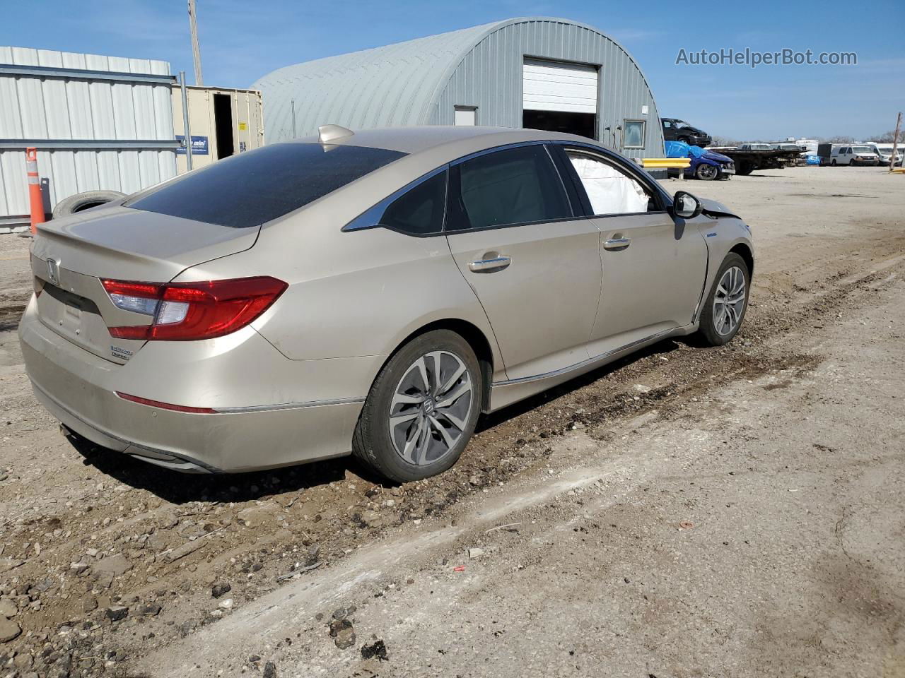 2019 Honda Accord Touring Hybrid Gold vin: 1HGCV3F95KA008468