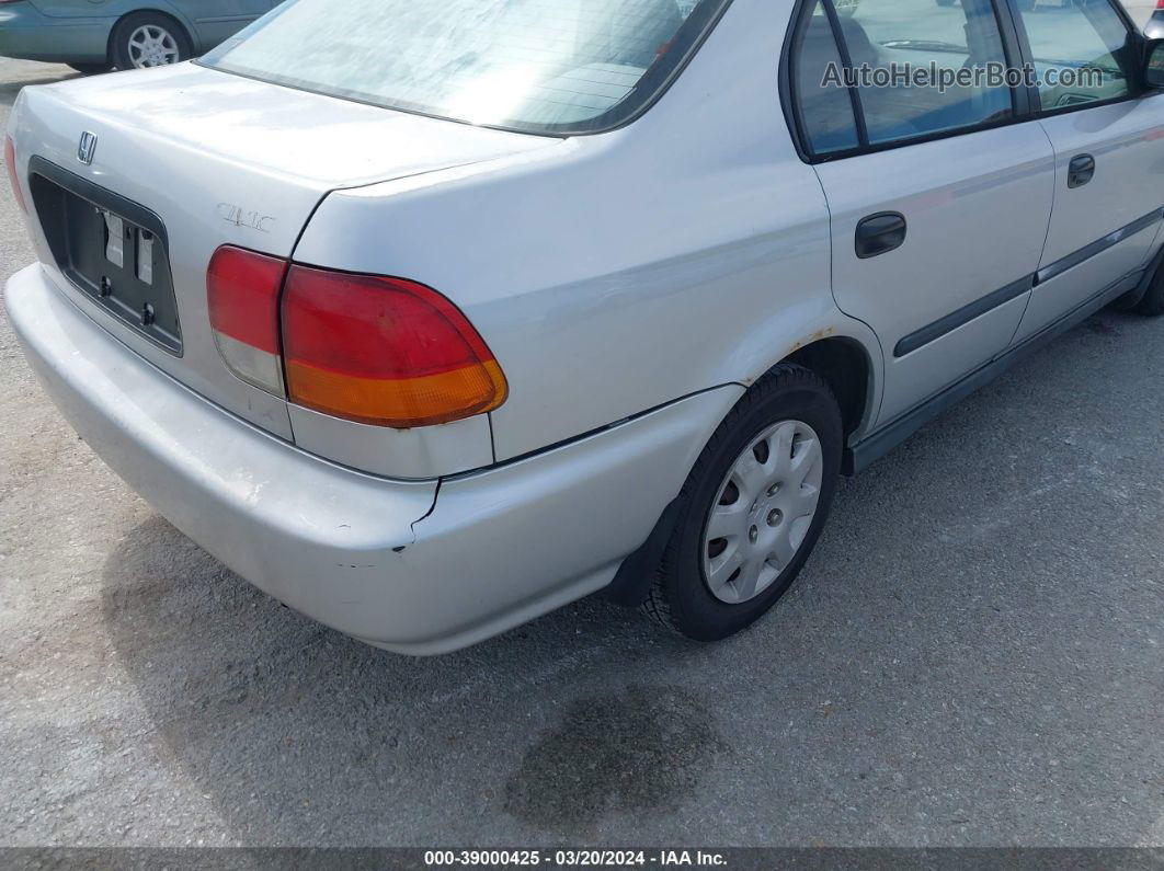 1998 Honda Civic Dx Silver vin: 1HGEJ6621WL002217