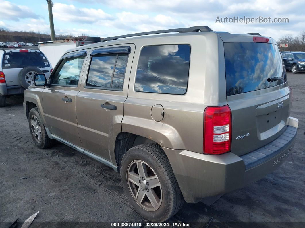 2008 Jeep Patriot Sport Tan vin: 1J8FF28W18D707408