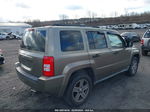 2008 Jeep Patriot Sport Tan vin: 1J8FF28W18D707408