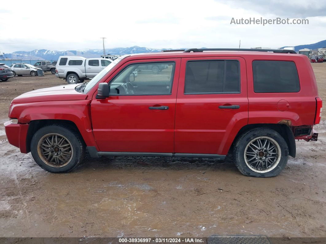 2008 Jeep Patriot Sport Red vin: 1J8FF28W88D648339