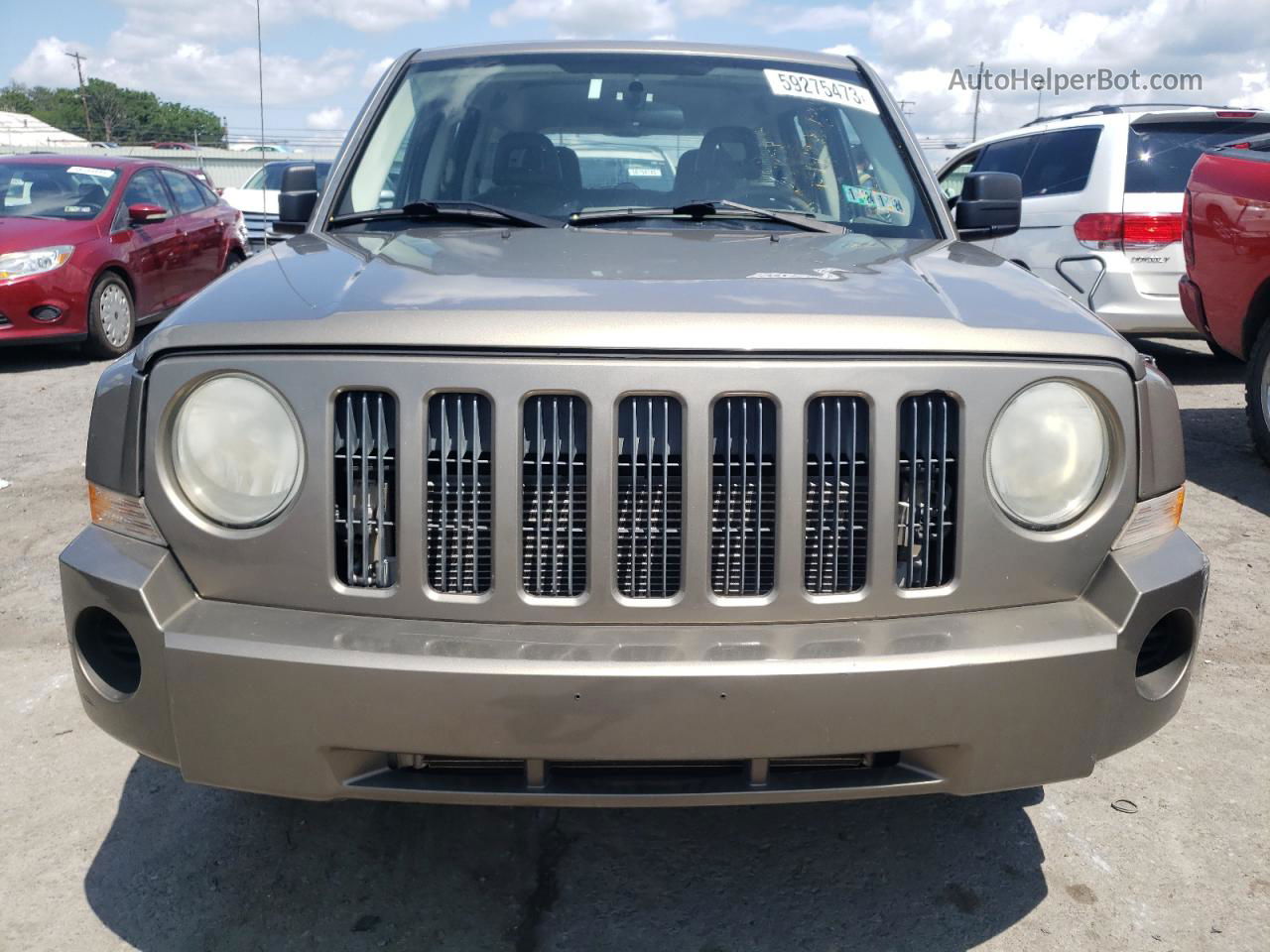 2008 Jeep Patriot Sport Tan vin: 1J8FF28W98D684752