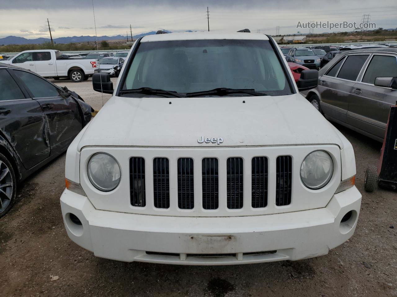 2008 Jeep Patriot Sport White vin: 1J8FF28WX8D707505