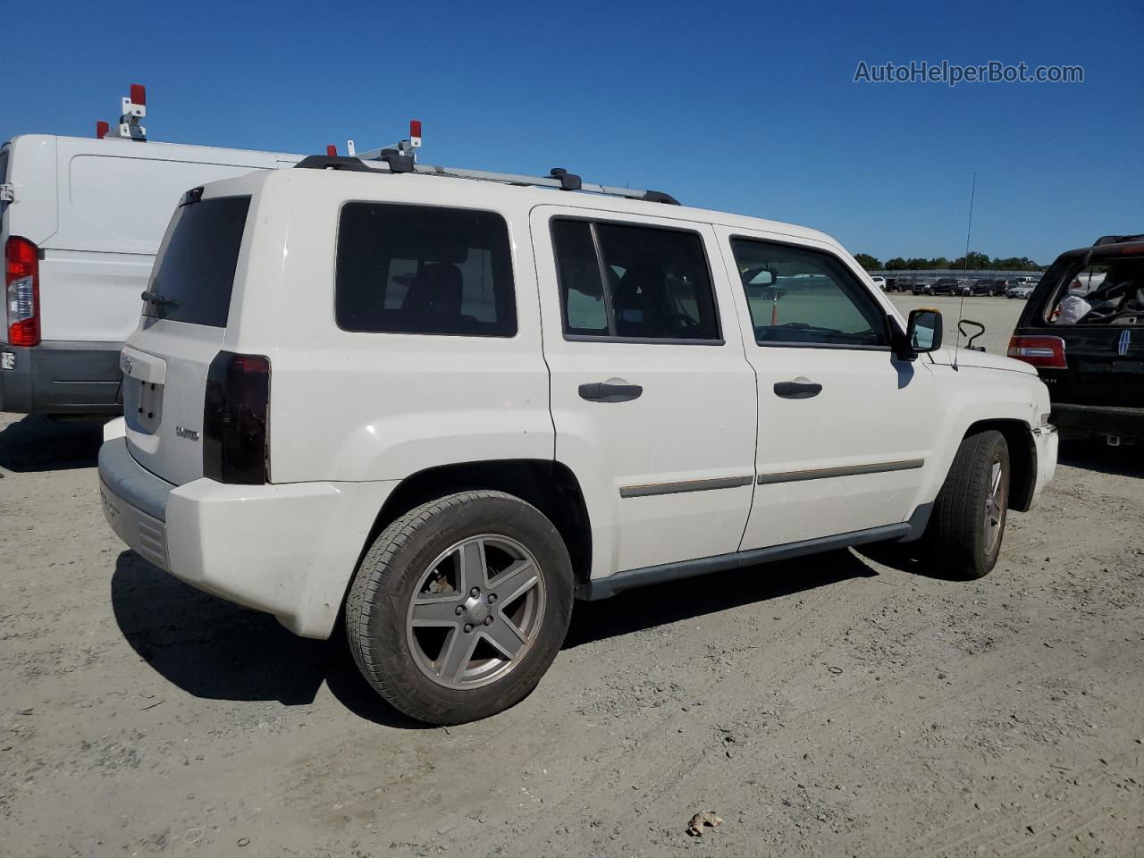 2008 Jeep Patriot Limited White vin: 1J8FF48W58D526940