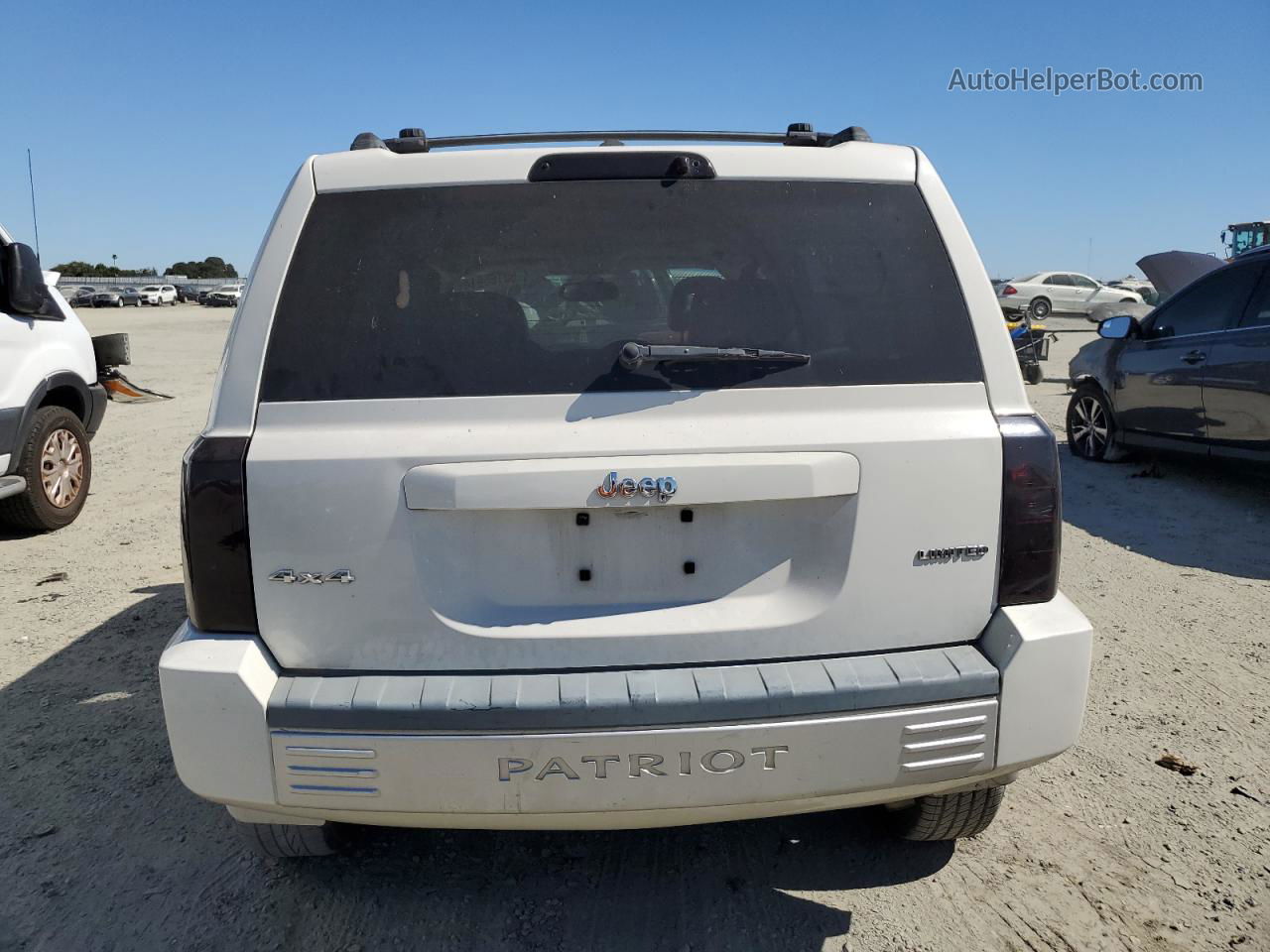 2008 Jeep Patriot Limited White vin: 1J8FF48W58D526940