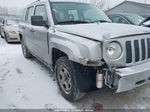 2008 Jeep Patriot Sport Серебряный vin: 1J8FT28008D798885