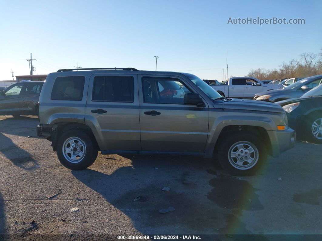 2008 Jeep Patriot Sport Silver vin: 1J8FT28068D622696