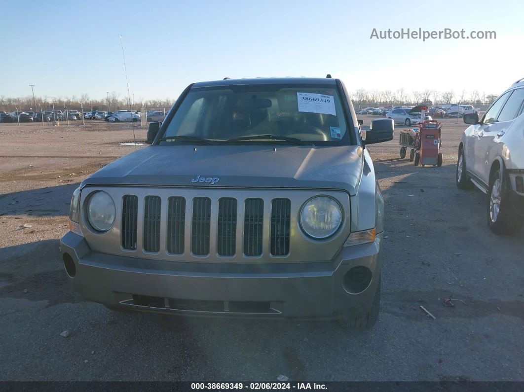 2008 Jeep Patriot Sport Silver vin: 1J8FT28068D622696