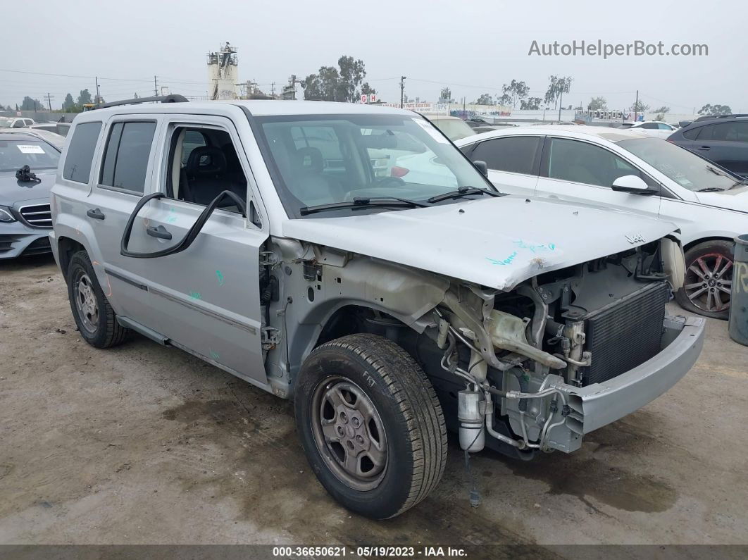 2008 Jeep Patriot Sport Silver vin: 1J8FT28W18D555610