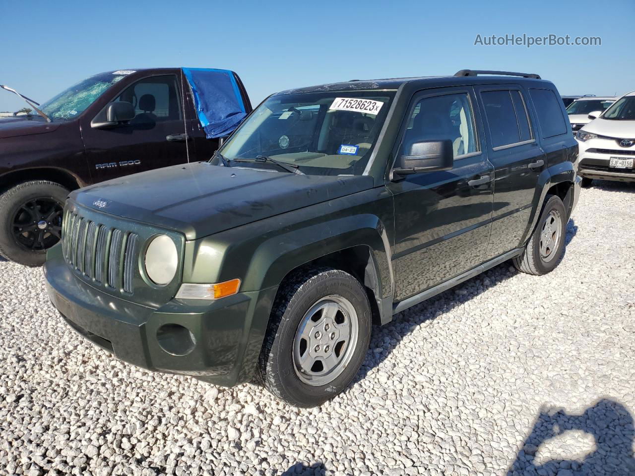 2008 Jeep Patriot Sport Зеленый vin: 1J8FT28W18D600934