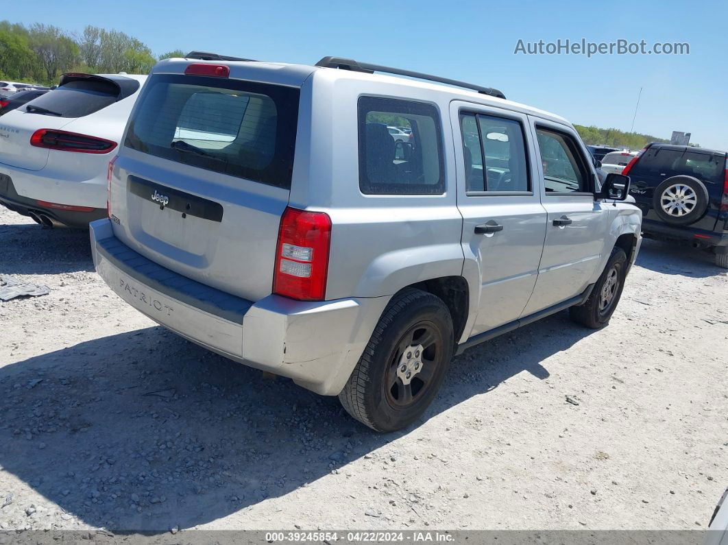 2008 Jeep Patriot Sport Серебряный vin: 1J8FT28W18D699769