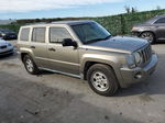 2008 Jeep Patriot Sport Tan vin: 1J8FT28W28D562159