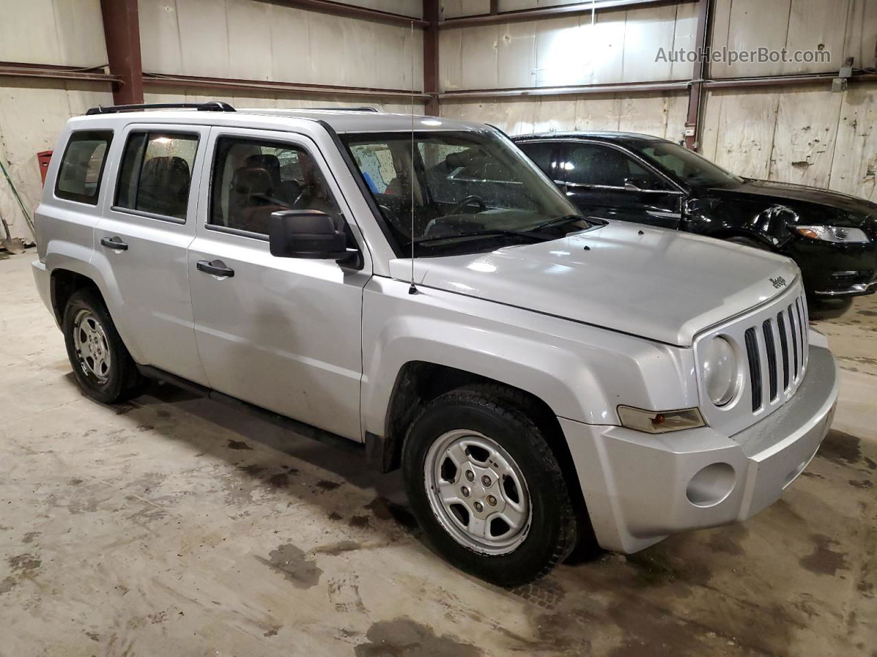 2008 Jeep Patriot Sport Silver vin: 1J8FT28W68D744284