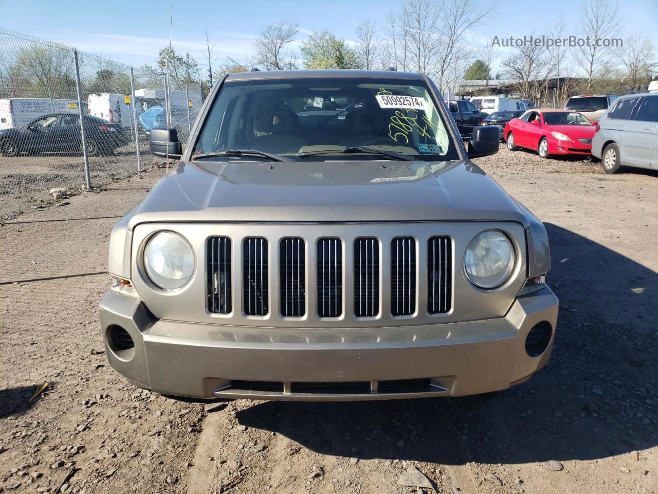 2008 Jeep Patriot Sport Tan vin: 1J8FT28W88D518831