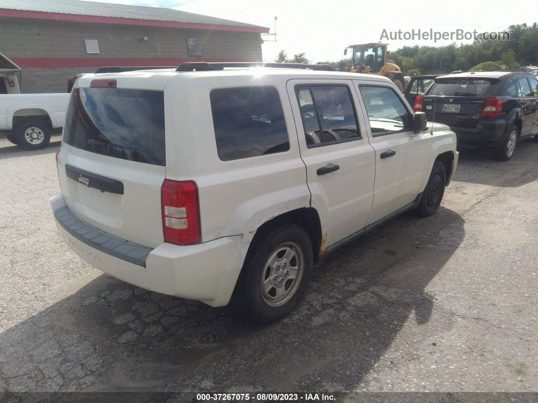 2008 Jeep Patriot Sport White vin: 1J8FT28W98D693119