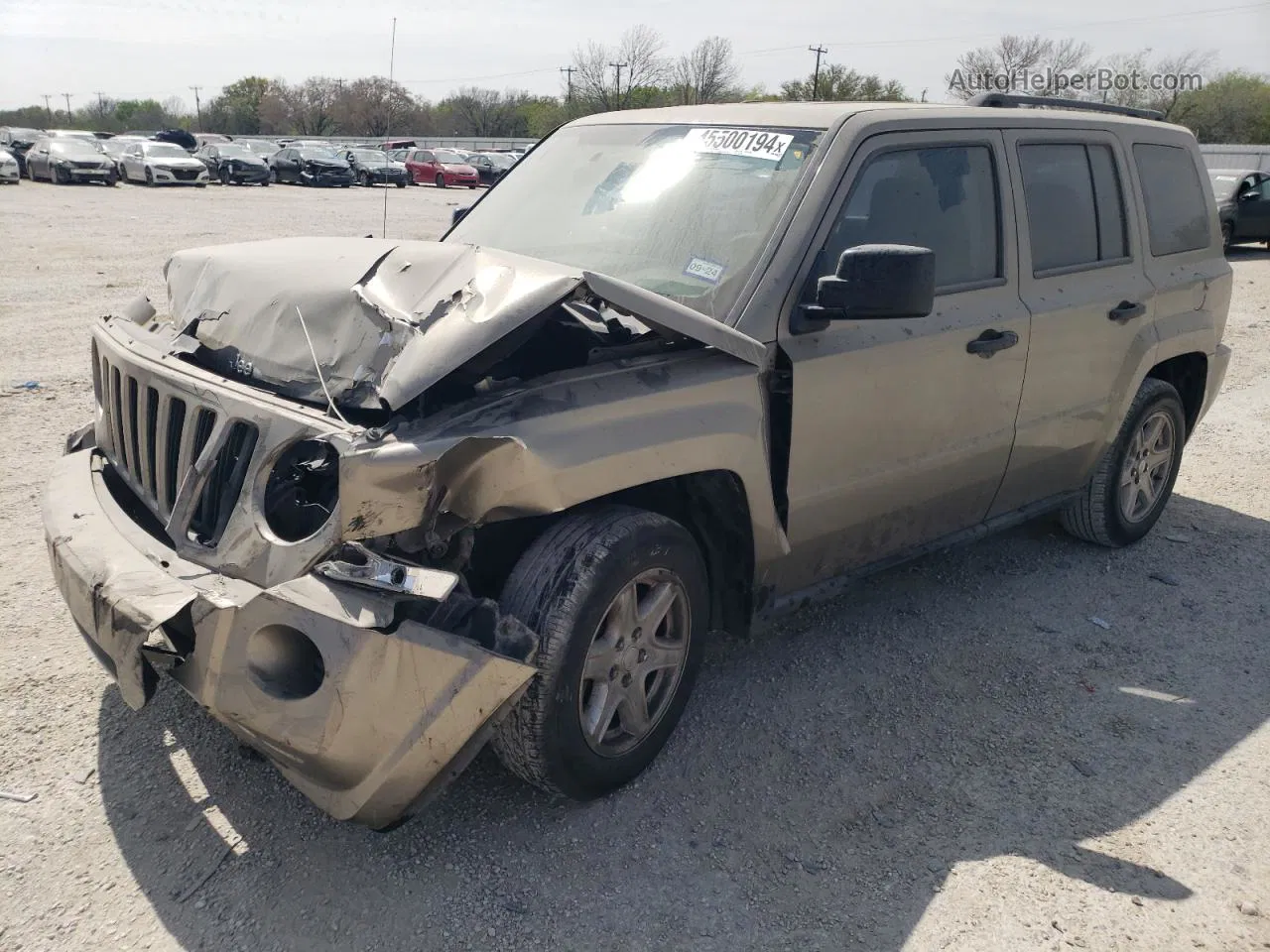 2008 Jeep Patriot Sport Beige vin: 1J8FT28W98D715586