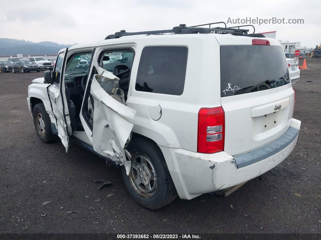 2008 Jeep Patriot Sport White vin: 1J8FT28WX8D595197