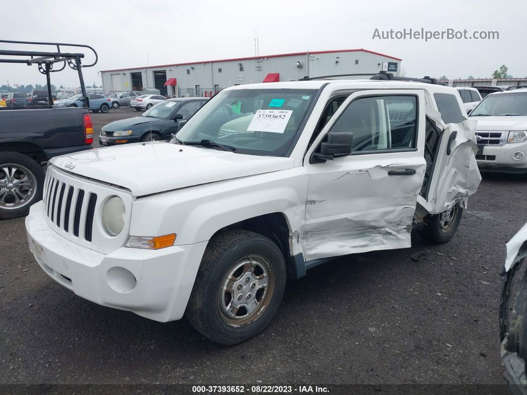 2008 Jeep Patriot Sport White vin: 1J8FT28WX8D595197