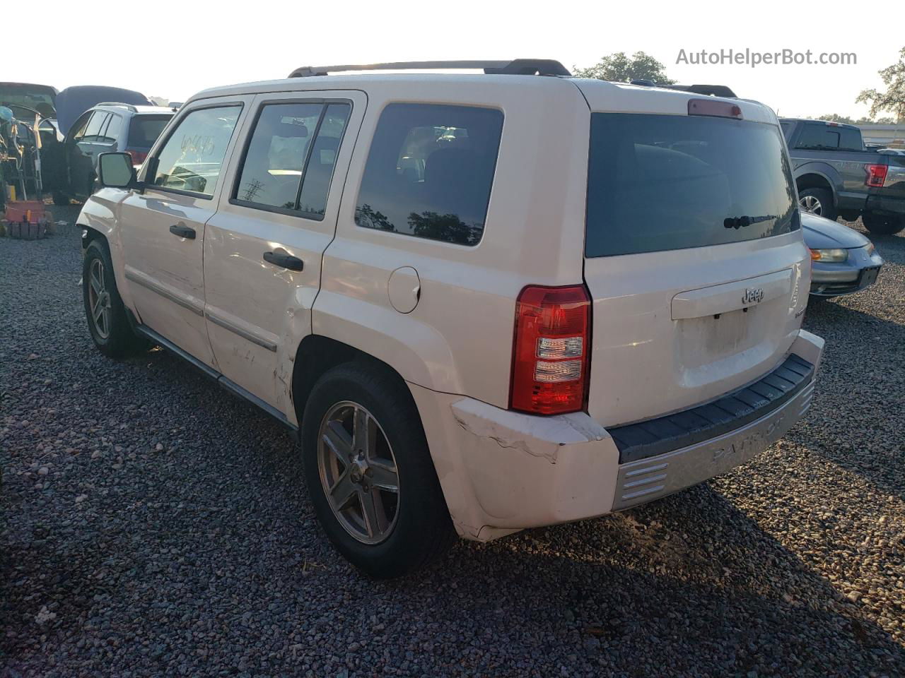 2008 Jeep Patriot Limited White vin: 1J8FT48W88D560444