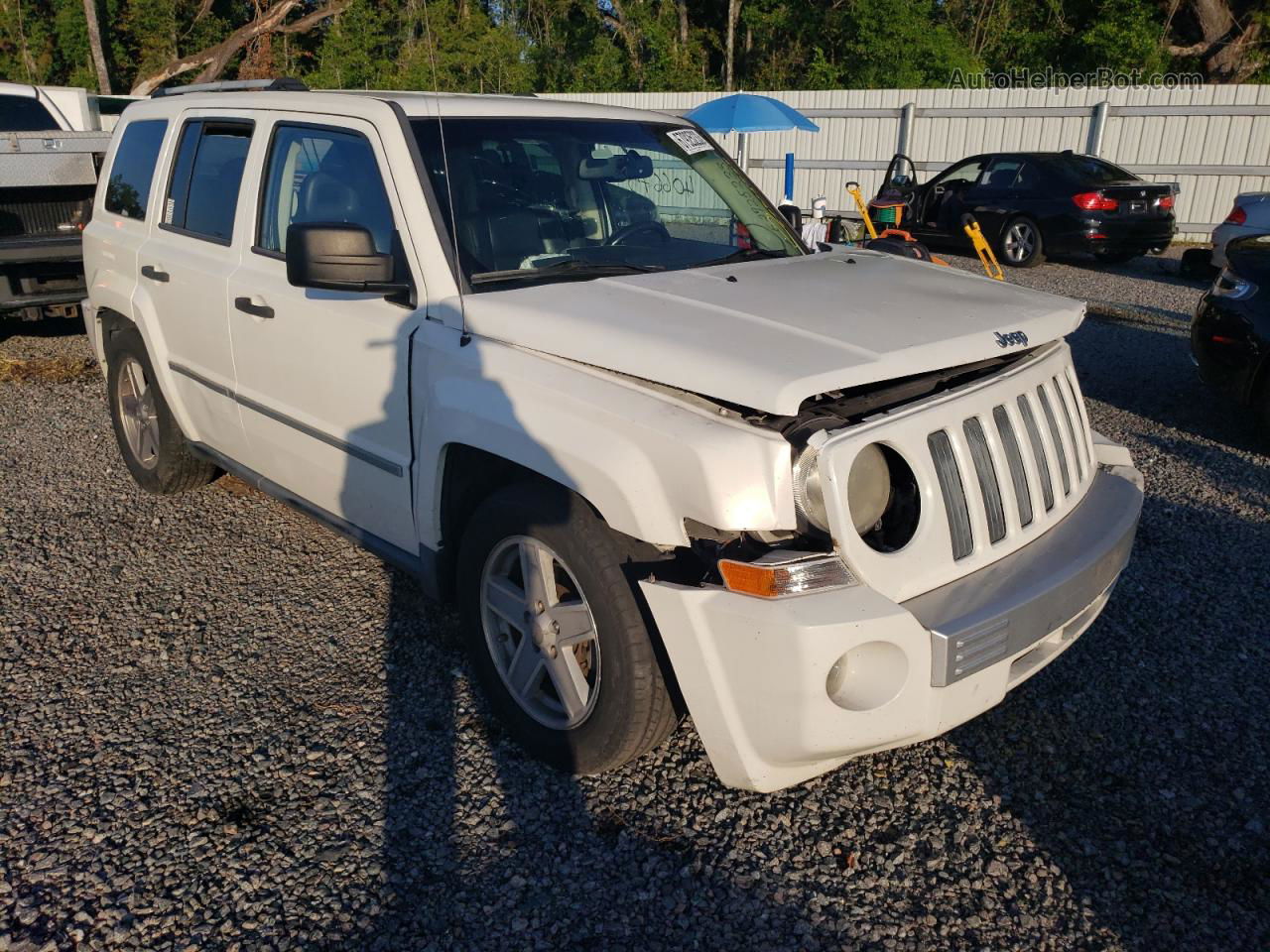 2008 Jeep Patriot Limited White vin: 1J8FT48W88D560444