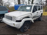 2006 Jeep Commander White vin: 1J8HG48K16C149528