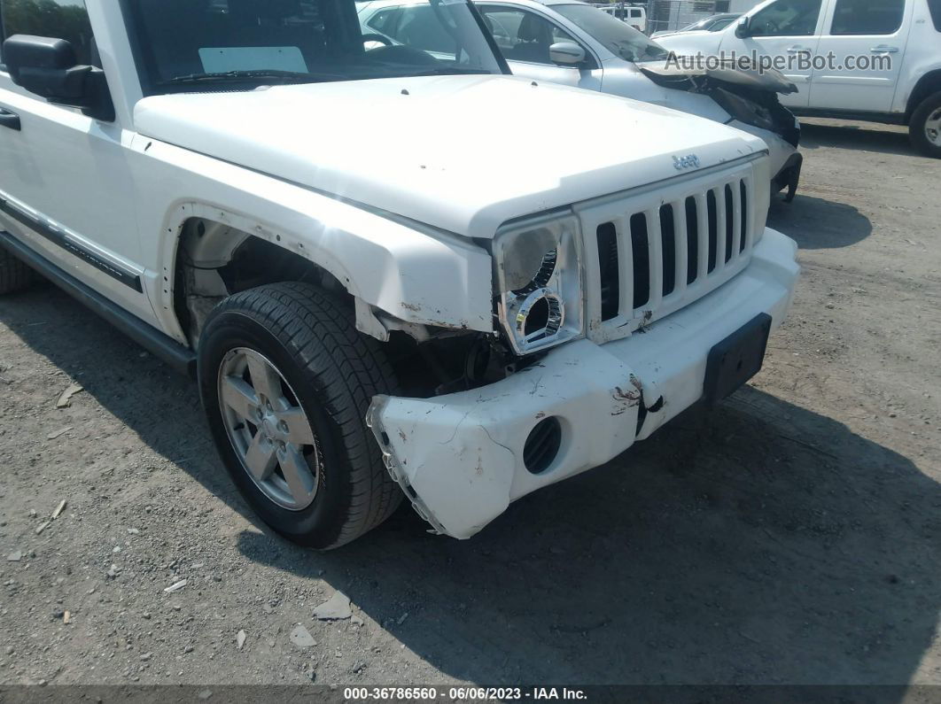 2006 Jeep Commander   White vin: 1J8HG48K66C235336