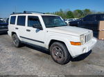 2006 Jeep Commander   White vin: 1J8HG48K86C208946