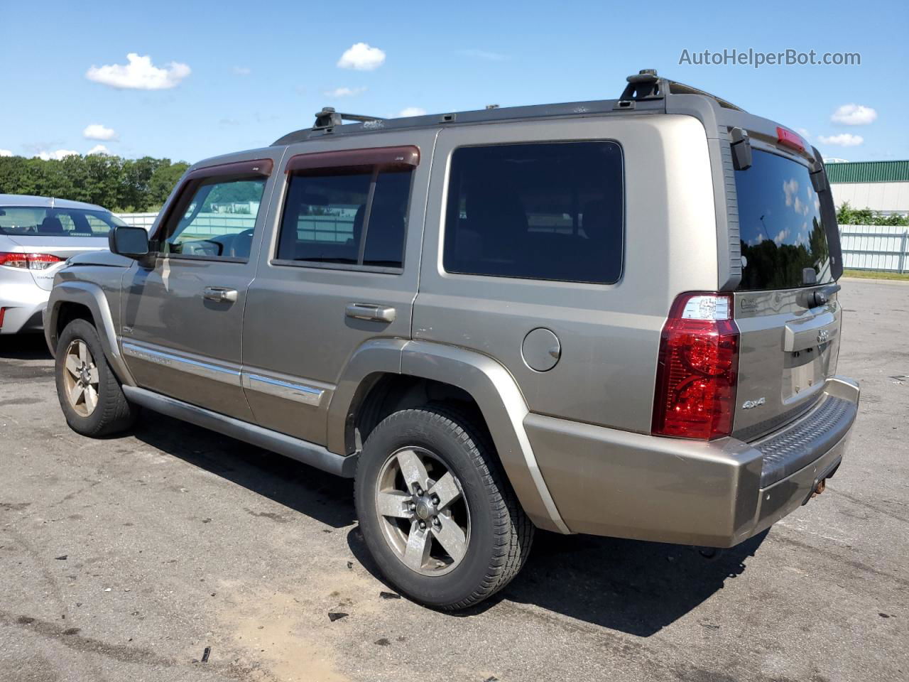 2006 Jeep Commander  Gold vin: 1J8HG48K96C273787