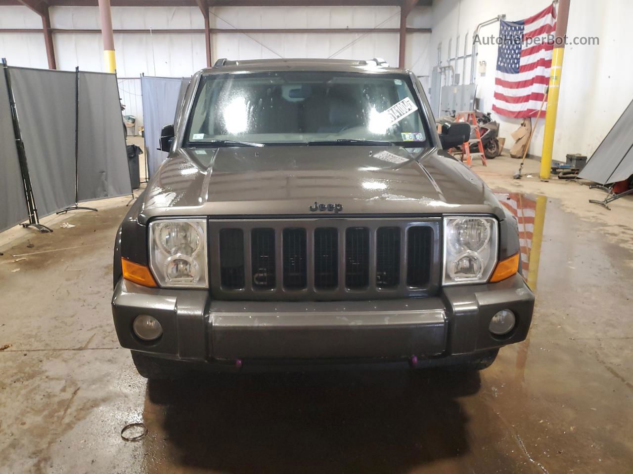 2006 Jeep Commander  Charcoal vin: 1J8HG48N46C313672