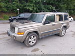 2006 Jeep Commander   Tan vin: 1J8HG48N56C104375