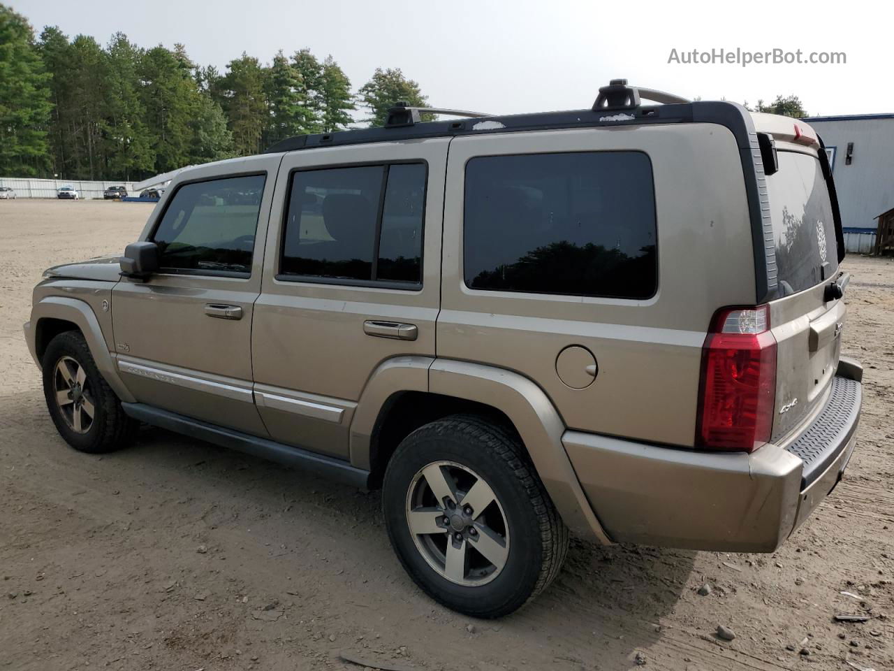 2006 Jeep Commander  Tan vin: 1J8HG48N76C313598