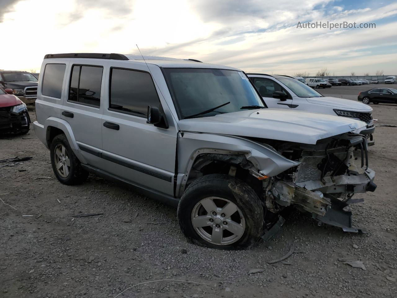 2006 Jeep Commander  Silver vin: 1J8HG48N96C104282