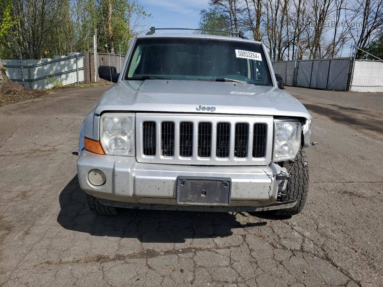 2006 Jeep Commander  Silver vin: 1J8HG48NX6C210868