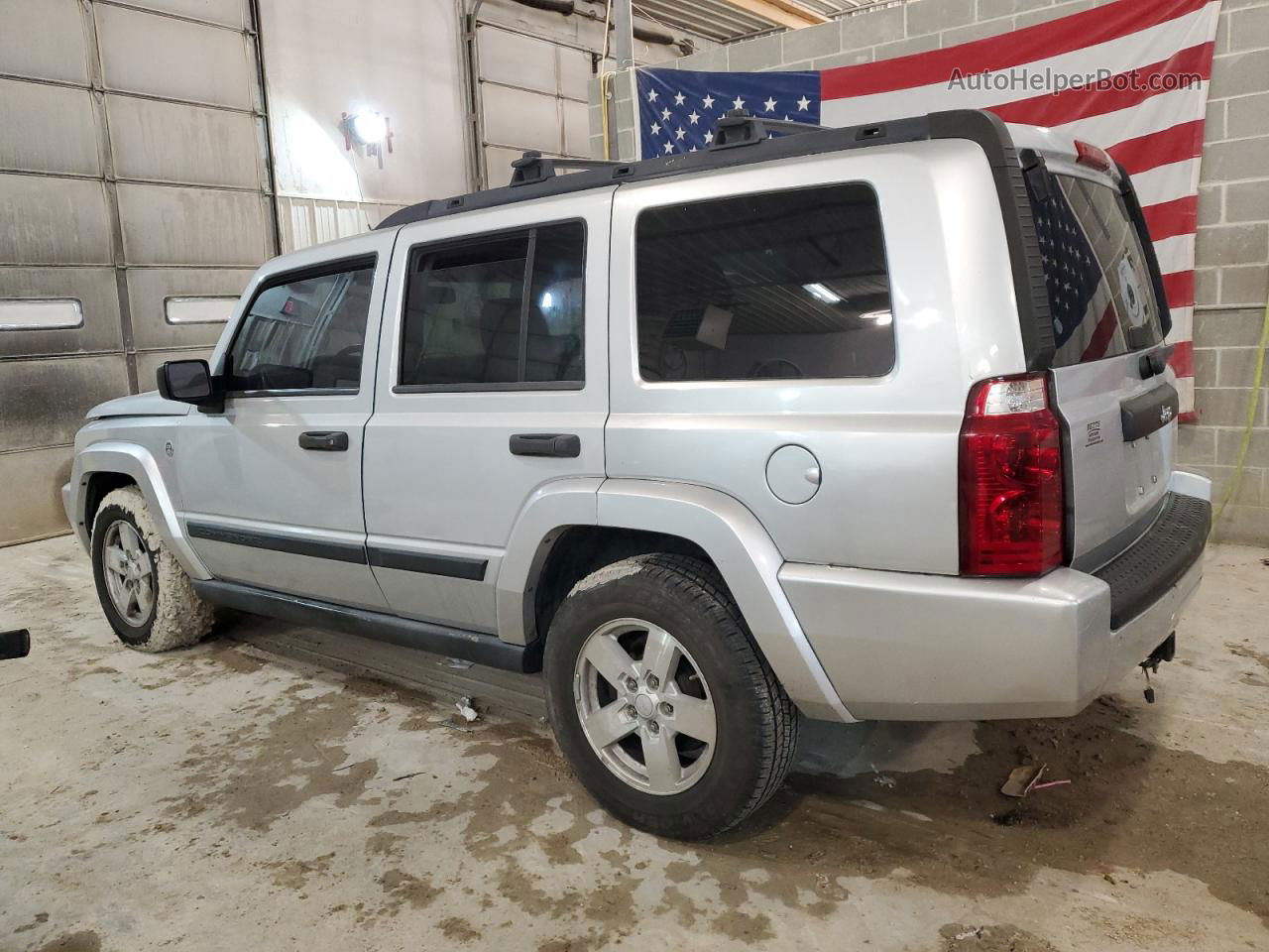 2006 Jeep Commander  Silver vin: 1J8HG48NX6C237696