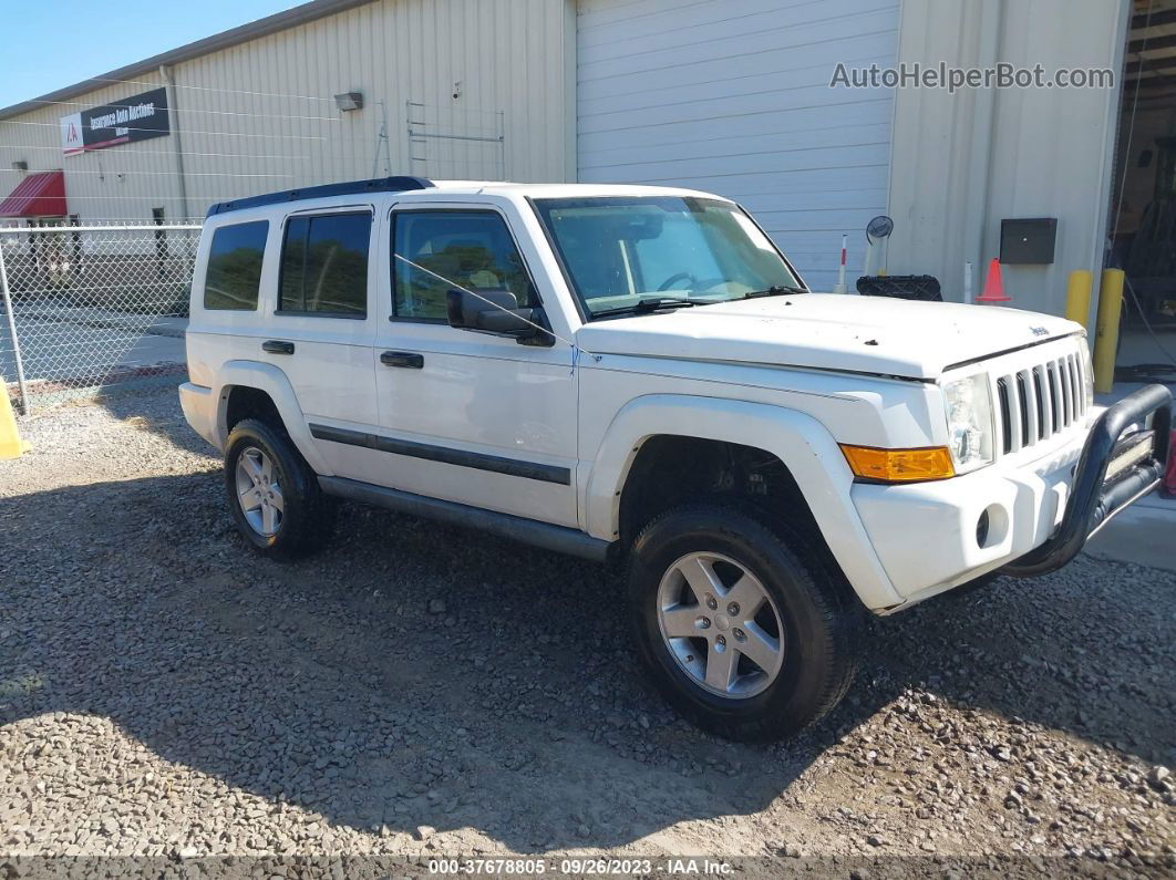 2006 Jeep Commander   White vin: 1J8HH48K26C329100