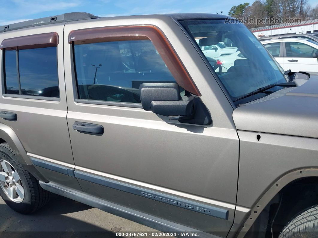 2006 Jeep Commander   Gold vin: 1J8HH48K86C171460