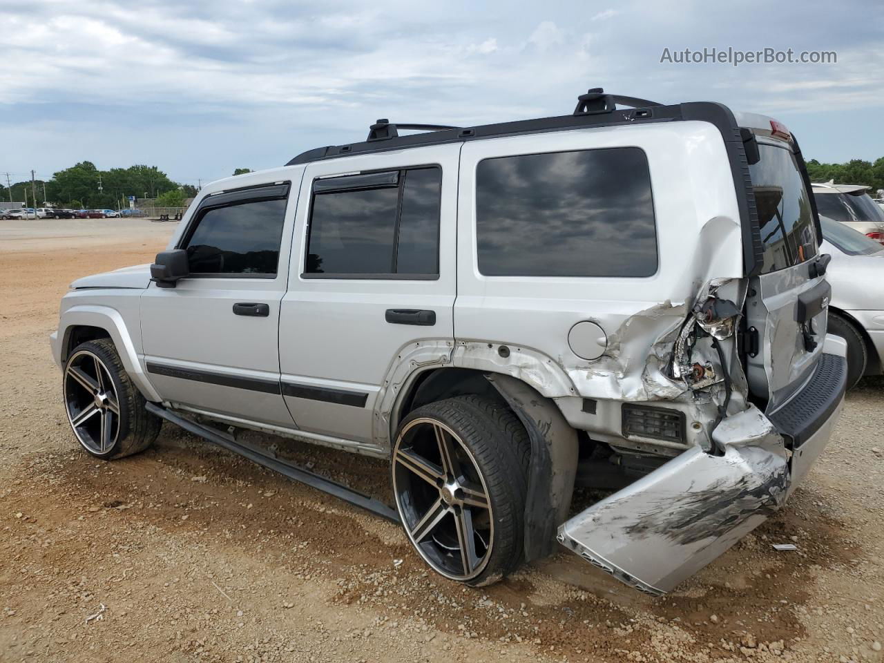 2006 Jeep Commander  Silver vin: 1J8HH48KX6C264030