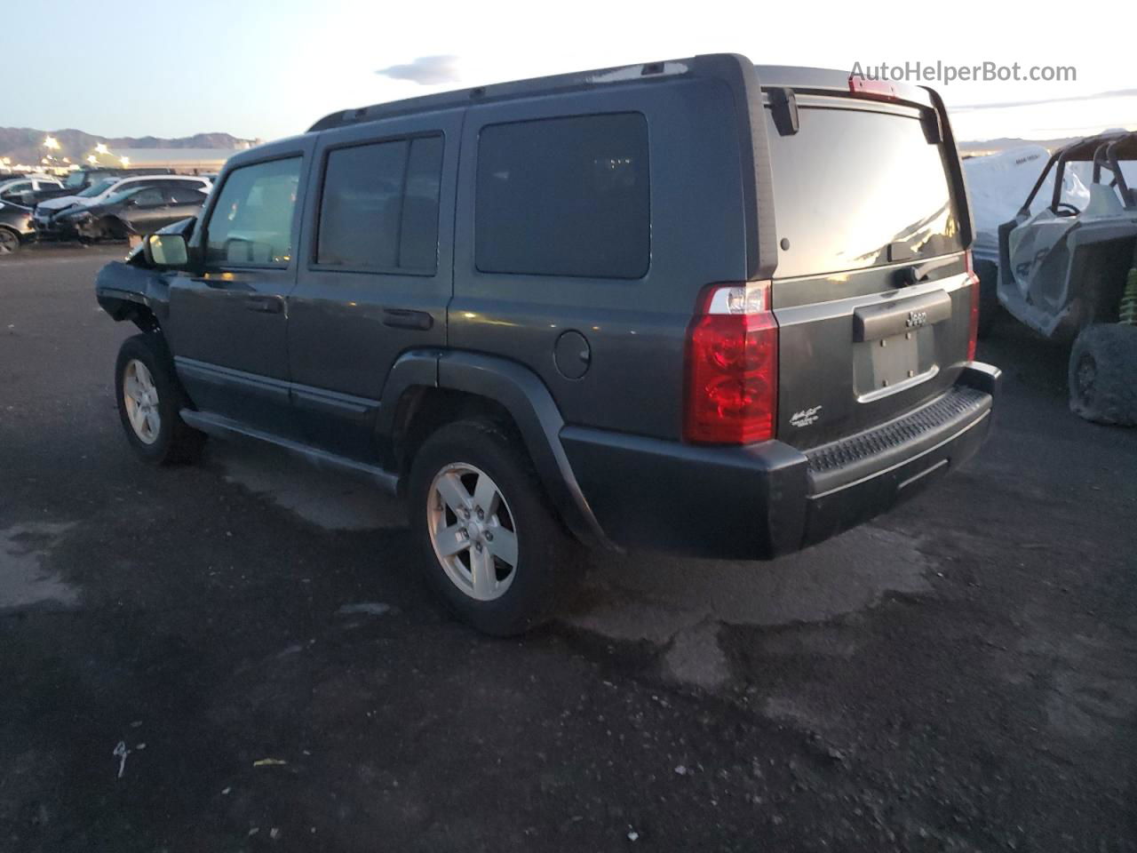 2006 Jeep Commander  Charcoal vin: 1J8HH48KX6C367660