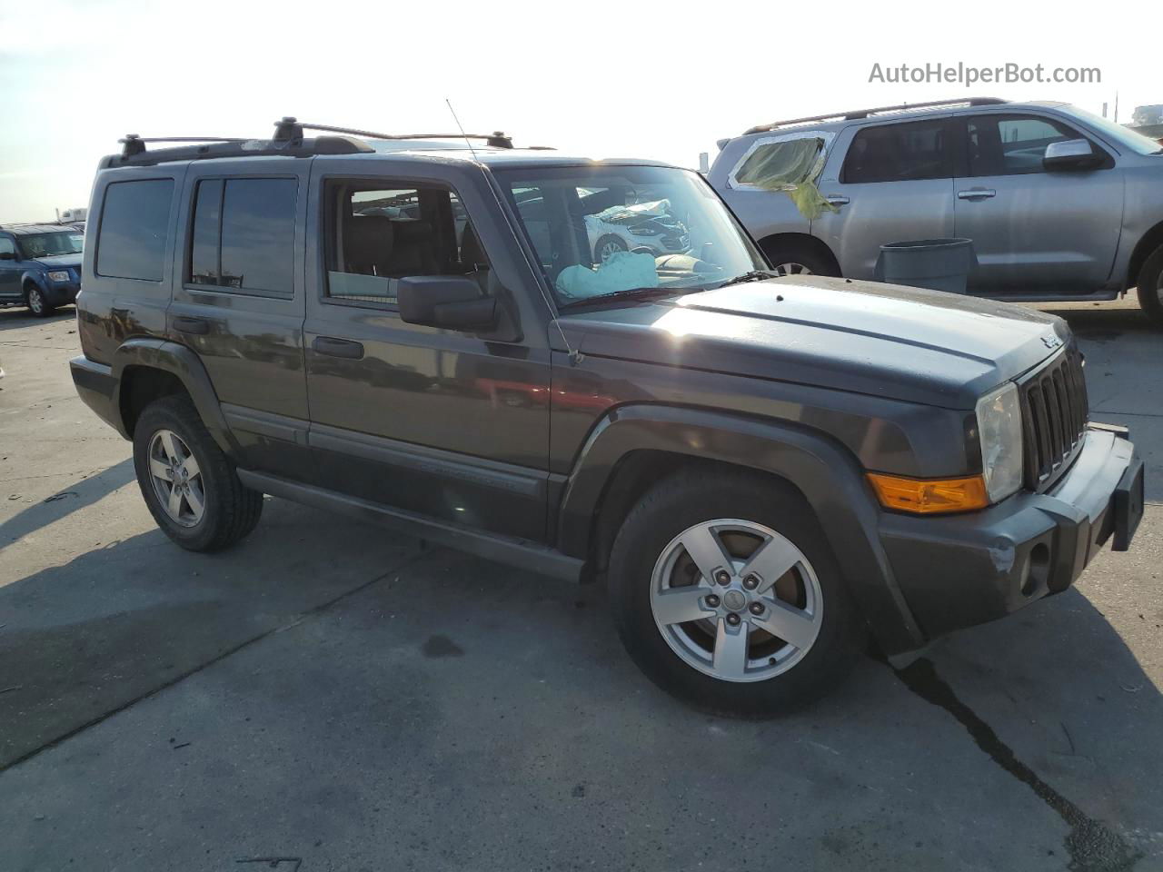 2006 Jeep Commander  Коричневый vin: 1J8HH48N26C157063