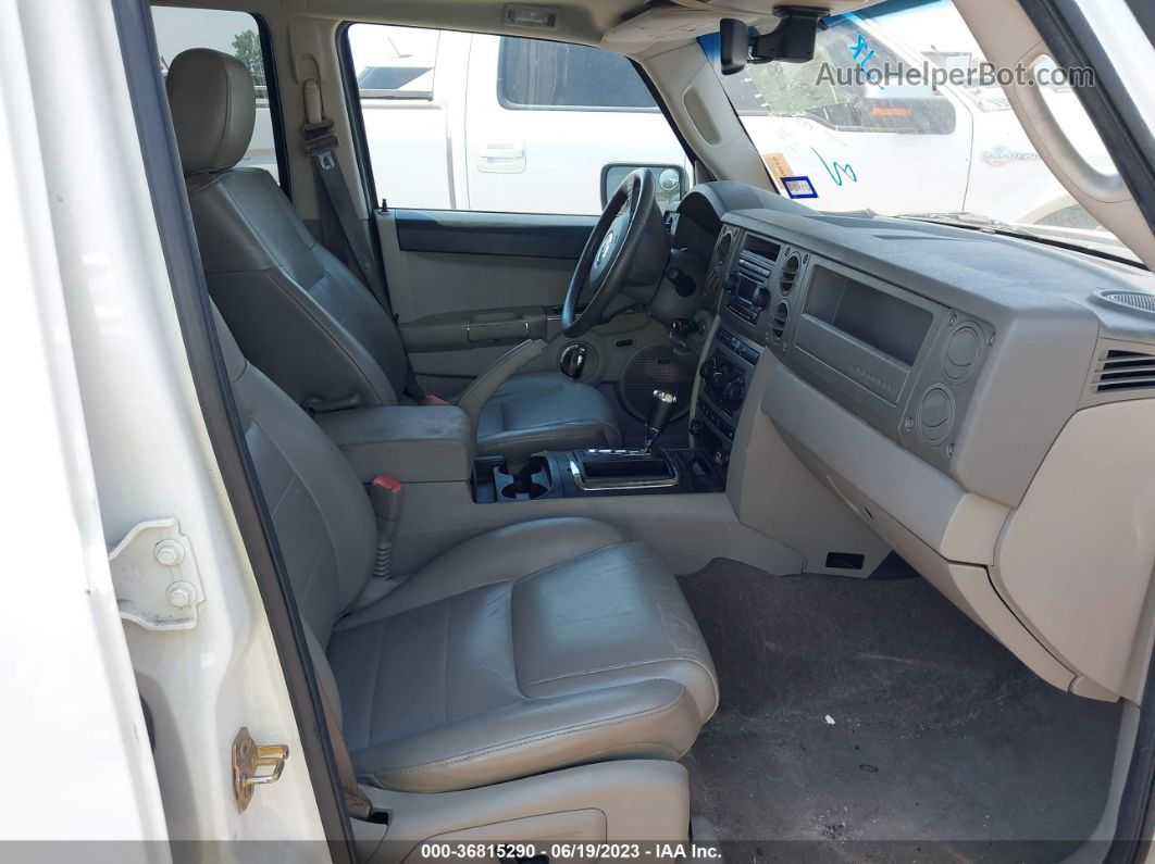 2006 Jeep Commander   Белый vin: 1J8HH48N36C339600