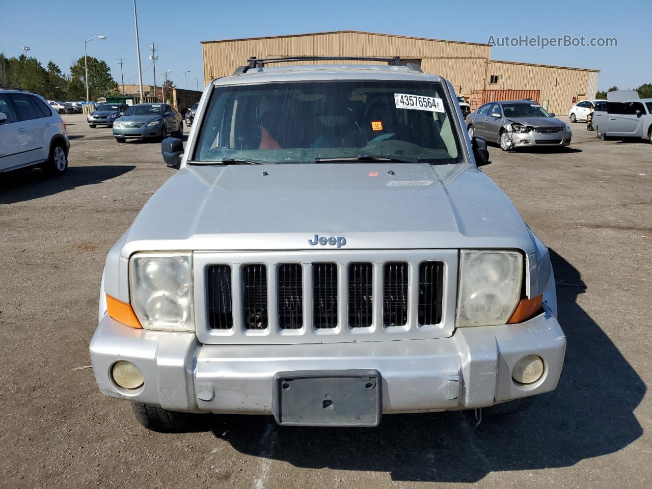 2006 Jeep Commander  Silver vin: 1J8HH48N56C352817