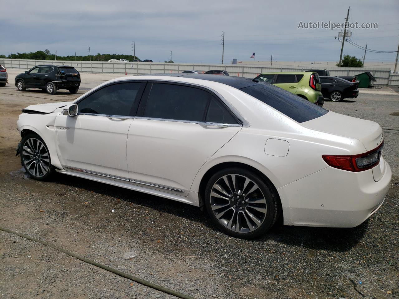 2017 Lincoln Continental Reserve White vin: 1LN6L9NC2H5636499