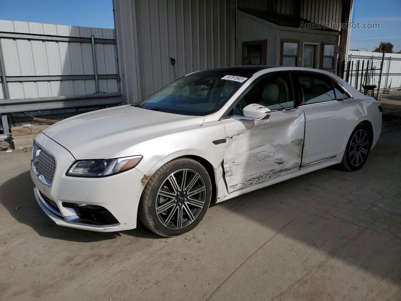 2017 Lincoln Continental Reserve Белый vin: 1LN6L9NPXH5623812